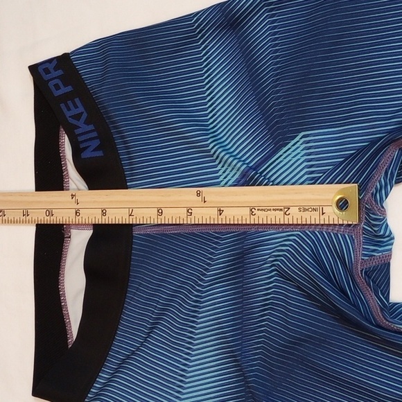 Nike Pro Women’s Dri-Fit Pyramid Training Printed Workout Leggings Sz S Athletic - Picture 6 of 11